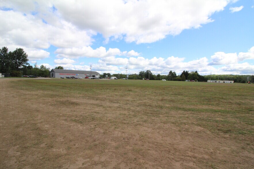 More Photos Of Plett Rd, Cadillac Land For Sale