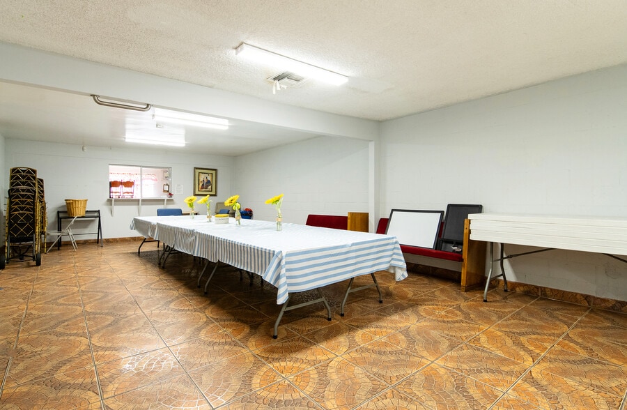 More Photos Of 147 E Rosecrans Ave, Compton Religious Facility For Sale