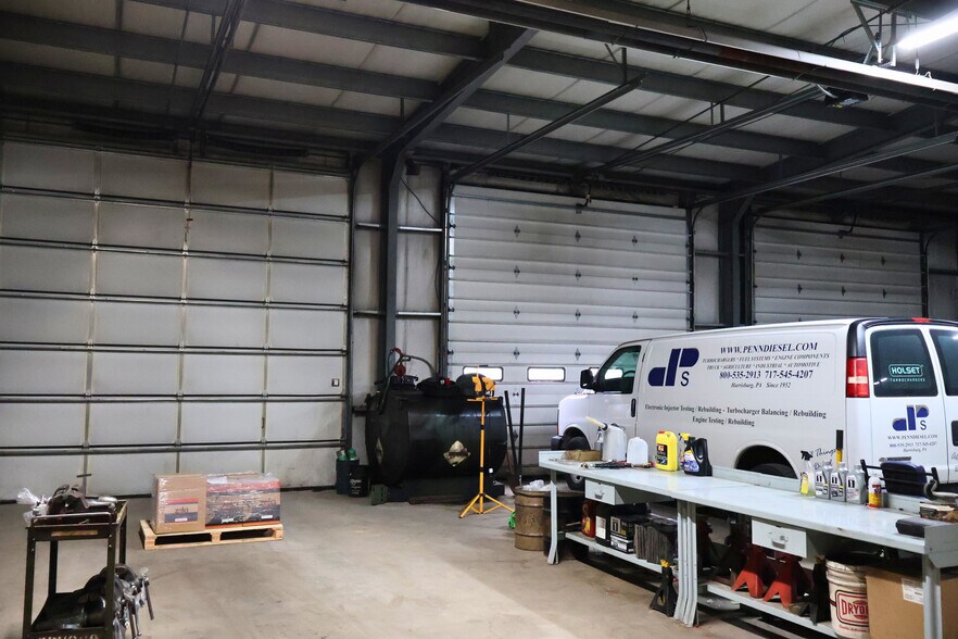 More Photos Of 337 N Fairville Ave, West Hanover Flex For Lease