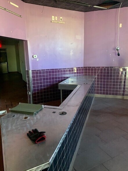 More Photos Of 9220 Gulf Fwy, Houston Freestanding For Lease