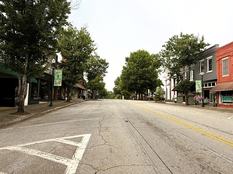 More Photos Of 108 N Main St, Greensboro General Retail For Sale