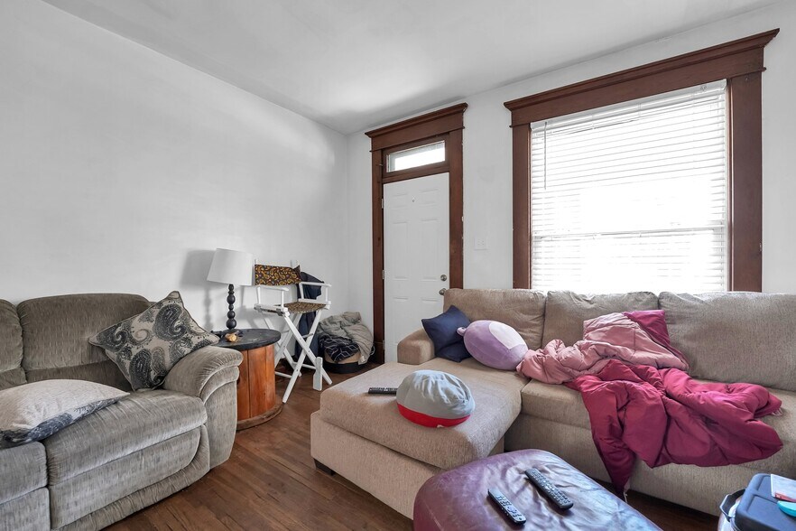 More Photos Of 2406-2408 Indianola Ave, Columbus Apartments For Sale