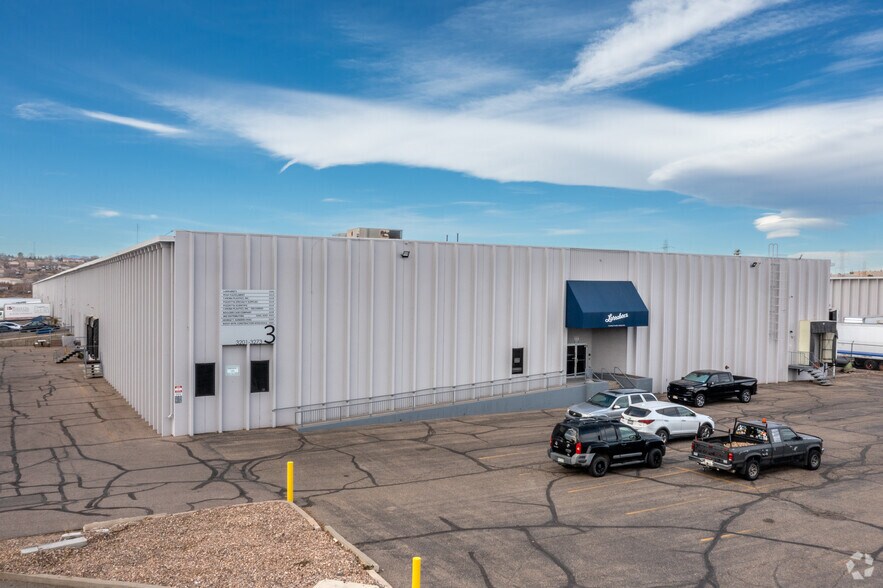 More Photos Of 3201-3273 S Platte River Dr, Englewood Warehouse For Lease