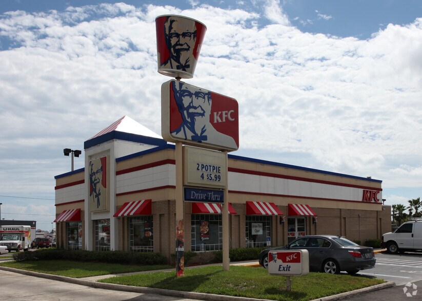Primary Photo Of 626 Atlantic Blvd, Neptune Beach Fast Food For Lease