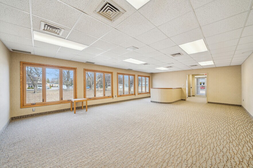 More Photos Of 309 Jefferson Ave SW, Watertown Medical For Sale