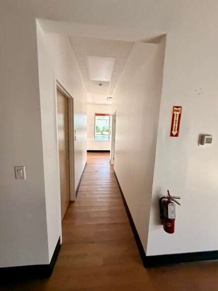 More Photos Of E Bay Dr, Clearwater Unknown For Lease