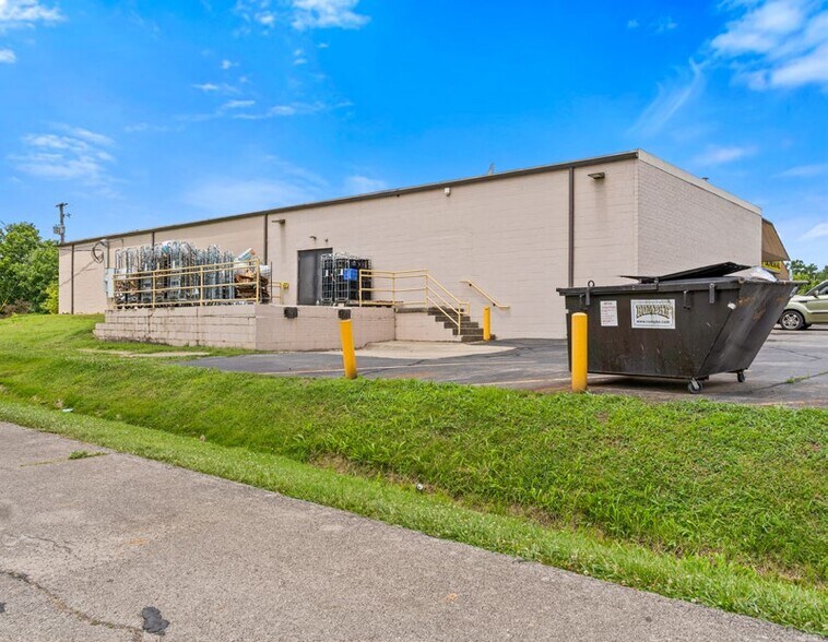 More Photos Of 403 Jack Roush Way, Manchester Convenience Store For Sale