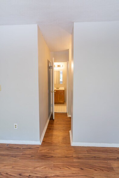 More Photos Of 650 Straight St, Cincinnati Apartments For Sale