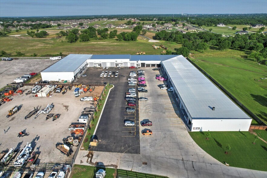 More Photos Of 22390 E 111th St, Broken Arrow Warehouse For Lease