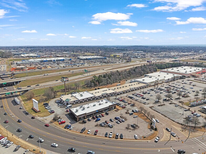 More Photos Of 1000 Vann Dr, Jackson Freestanding For Sale