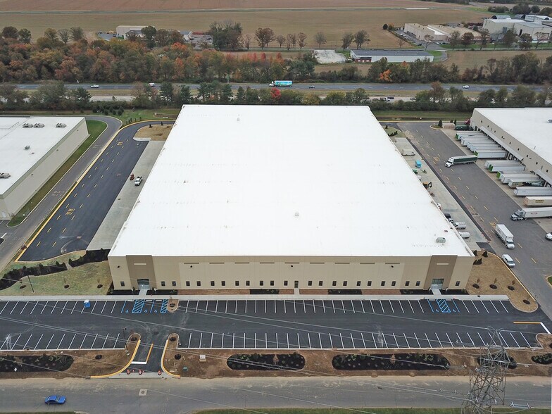 More Photos Of 86 Stemmers Ln, Westampton Warehouse For Lease