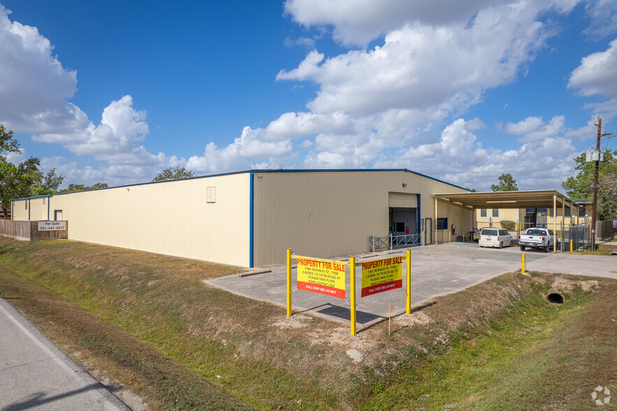 Primary Photo Of 11601 McKinley St, Houston Manufacturing For Sale