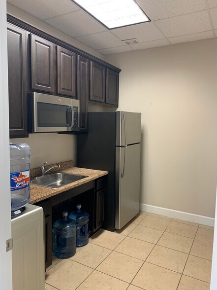 More Photos Of 440 Cobia Dr, Katy Unknown For Lease