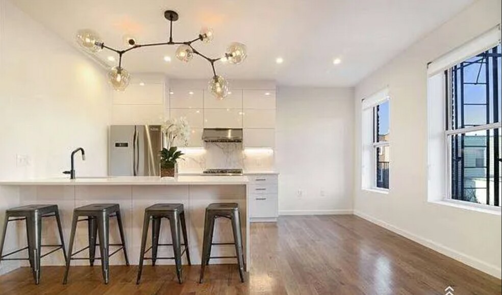 More Photos Of 3078 43rd St, Astoria Multifamily For Sale