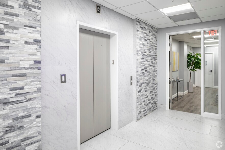 More Photos Of 13000 Harbor Center Dr, Woodbridge Office For Lease