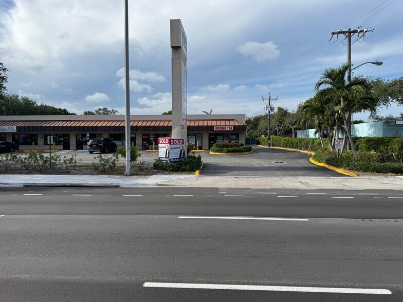 More Photos Of 3355-3365 Lake Worth Rd, Palm Springs Storefront Retail Office For Lease