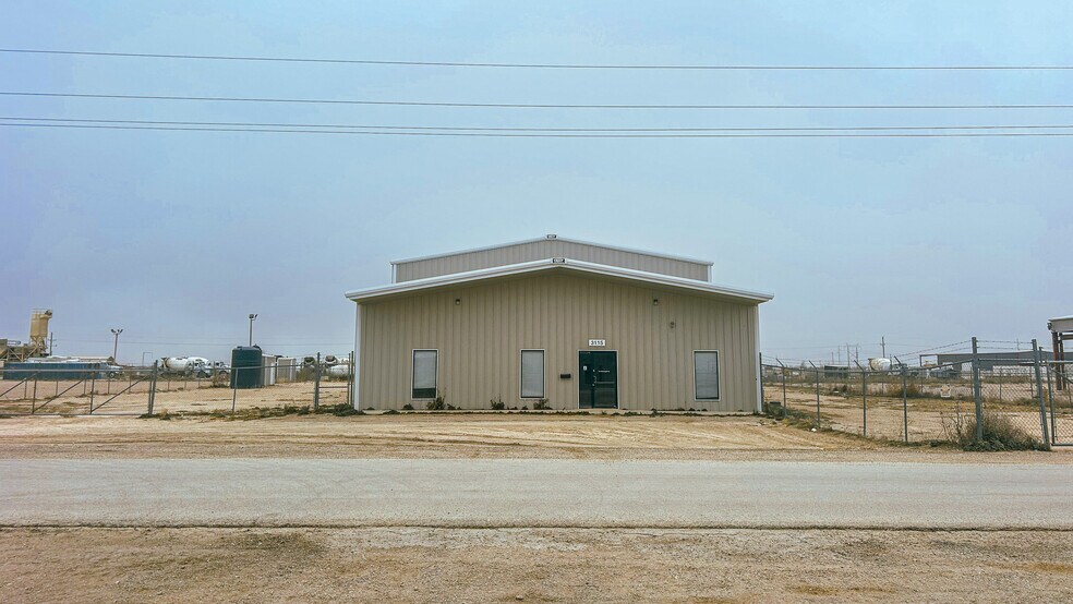 More Photos Of 3115 N County Road 1107, Midland Warehouse For Lease