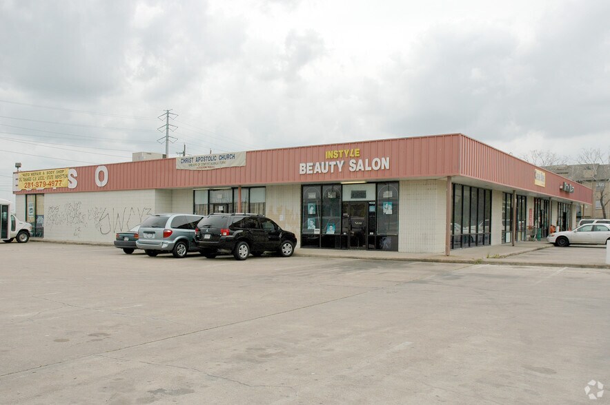 More Photos Of 6221 Highway 6 S, Houston Unknown For Lease