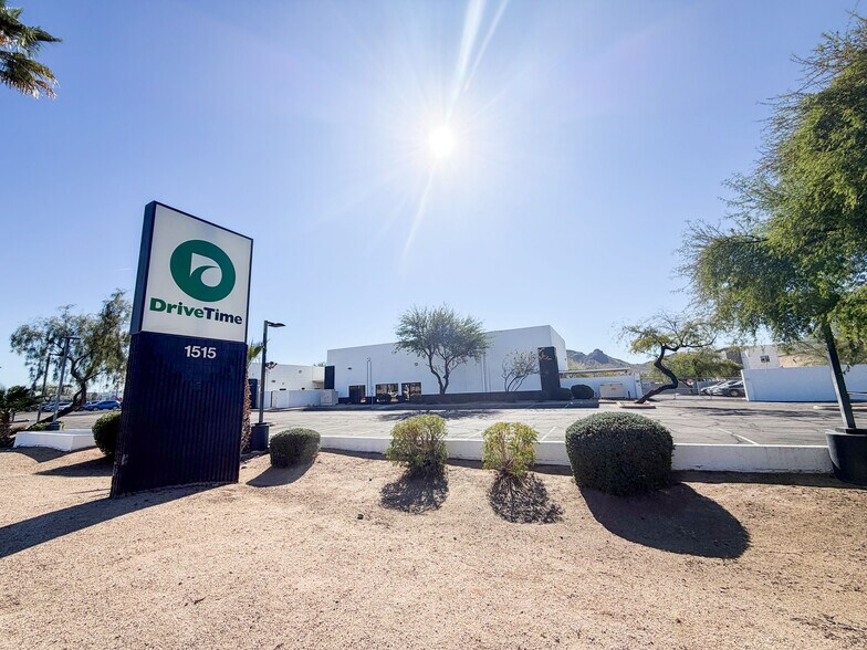 Primary Photo Of 1515 E Bell Rd, Phoenix Auto Dealership For Lease