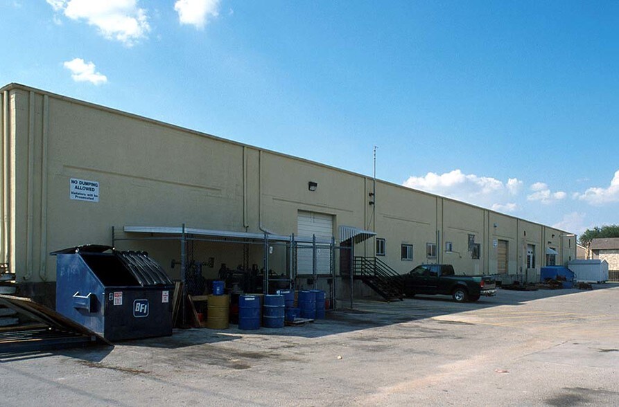 More Photos Of 3615 Willow Springs Rd, Austin Warehouse For Lease