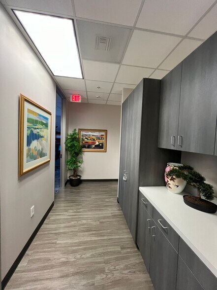 More Photos Of 13215 Dotson Rd, Houston Medical For Lease
