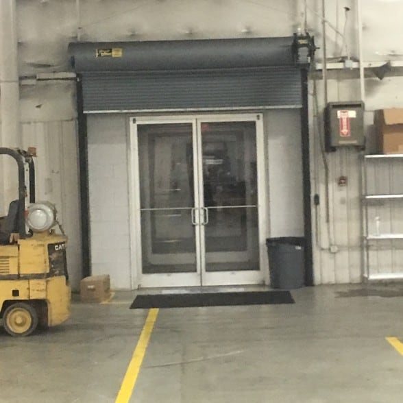 More Photos Of 917 Commerce Cir, Hanahan Warehouse For Sale