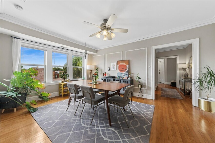More Photos Of 1723 W Foster Ave, Chicago Multifamily For Sale