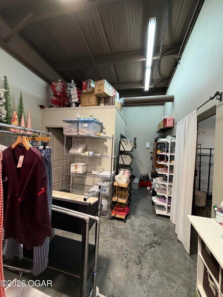 More Photos Of 500 Peachtree Dr, Carthage General Retail For Sale