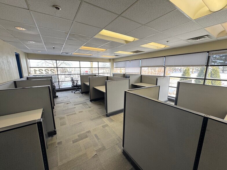 More Photos Of 2221 W College Ave, Normal Warehouse For Sale