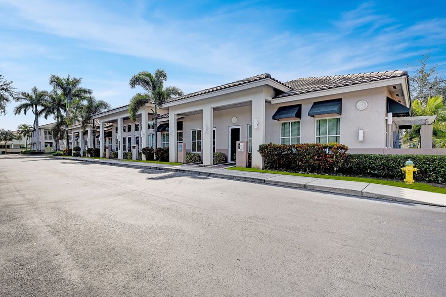 More Photos Of 5210 S University Dr, Davie Office For Lease