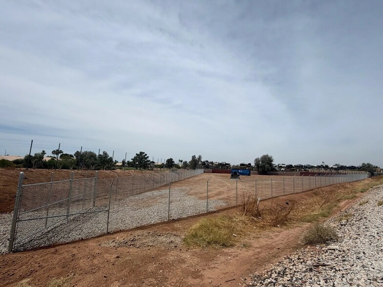 More Photos Of 1376 N McQueen Rd, Gilbert Contractor Storage Yard For Lease