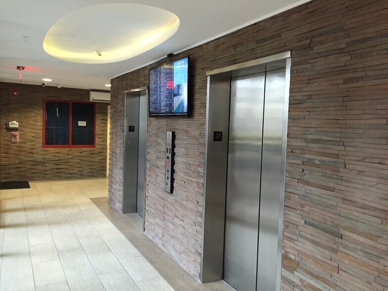 More Photos Of 1111 Kane Concourse, Bay Harbor Islands Loft Creative Space For Sale