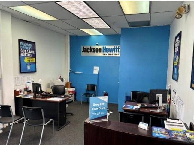 More Photos Of 1548-1556 Westchester Ave, Bronx Storefront Retail Office For Lease