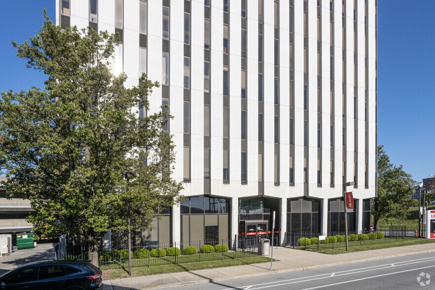 More Photos Of 250 E Liberty St, Louisville Medical For Lease