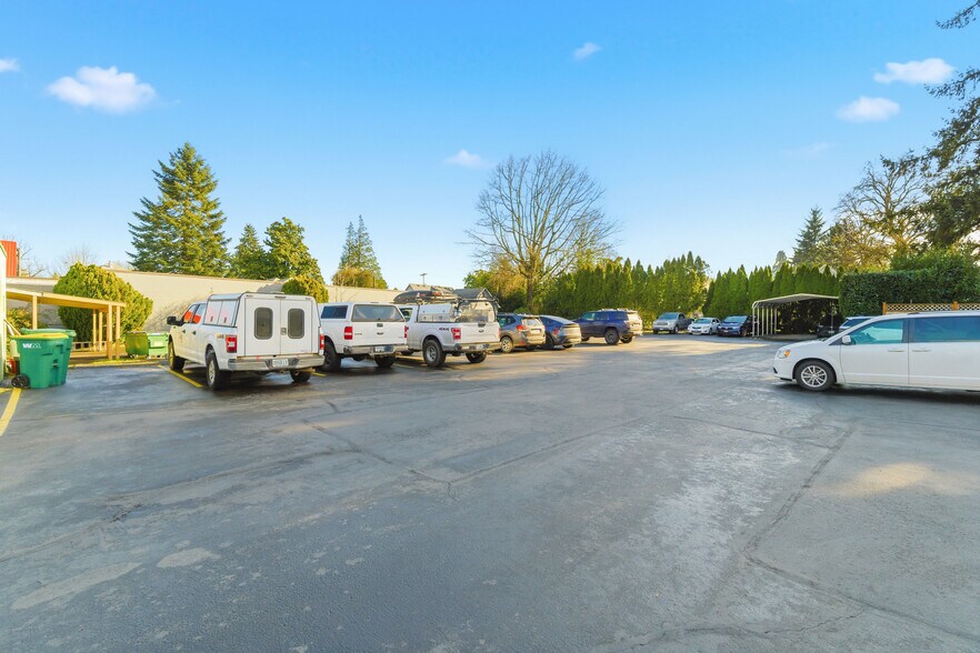 More Photos Of 2318 Pacific Ave, Forest Grove Office For Sale