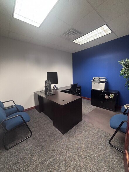 More Photos Of 1421 Union St, Lafayette Office For Sale