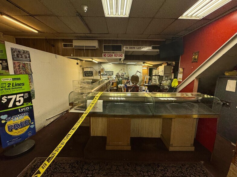 More Photos Of 3100 Kensington Ave, Philadelphia General Retail For Sale