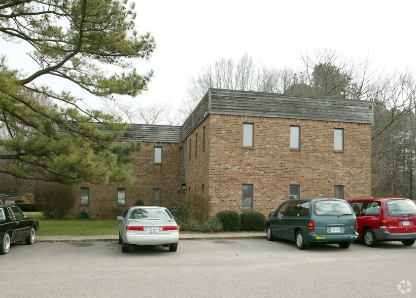 More Photos Of 501 Cedar Rd, Chesapeake Office For Lease