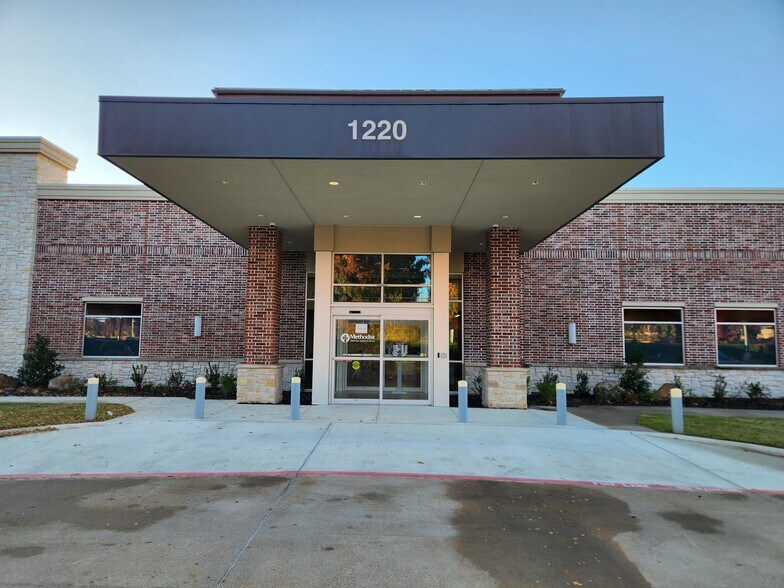 More Photos Of 1220 Keller Pky, Keller Healthcare For Sale