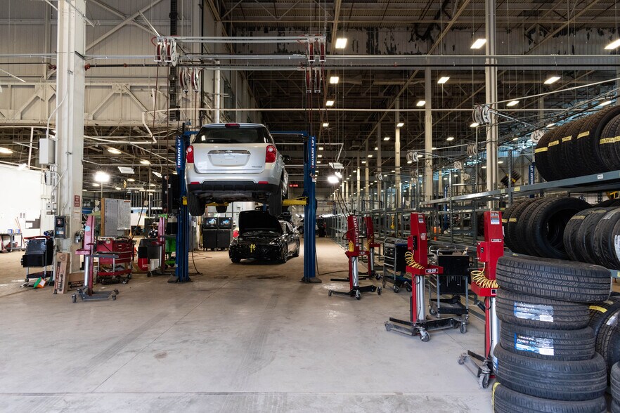 More Photos Of 20001 Euclid Ave, Euclid Warehouse For Lease