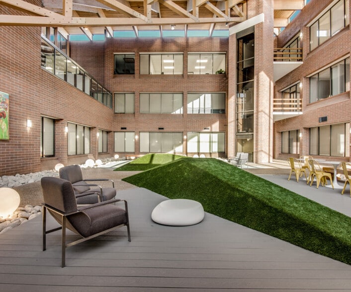 More Photos Of 8204 Elmbrook Dr, Dallas Office For Lease