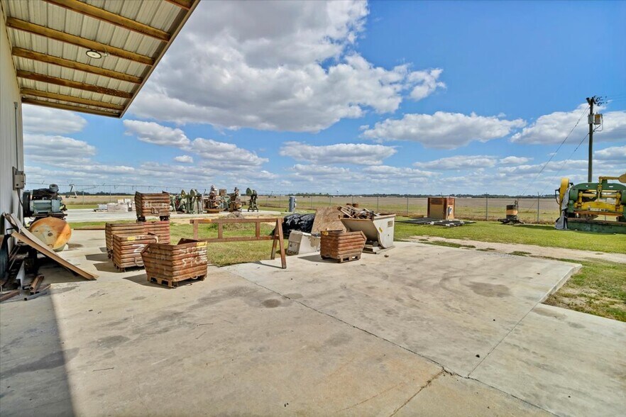 More Photos Of 438 Sardis Church Rd, Moultrie Industrial For Sale