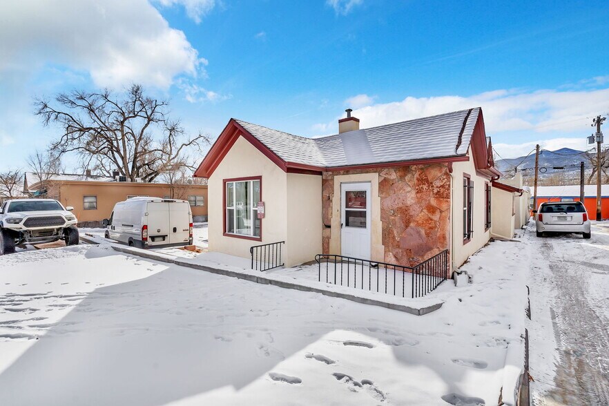 More Photos Of 2025-2027 W Colorado Ave, Colorado Springs Freestanding For Sale
