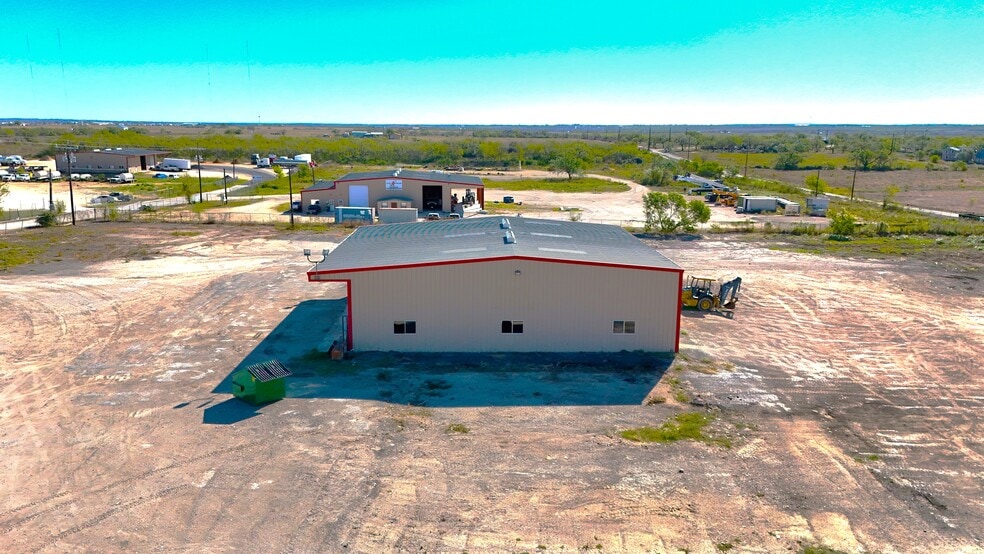 More Photos Of 2290 FM 1516 N, Converse Warehouse For Lease