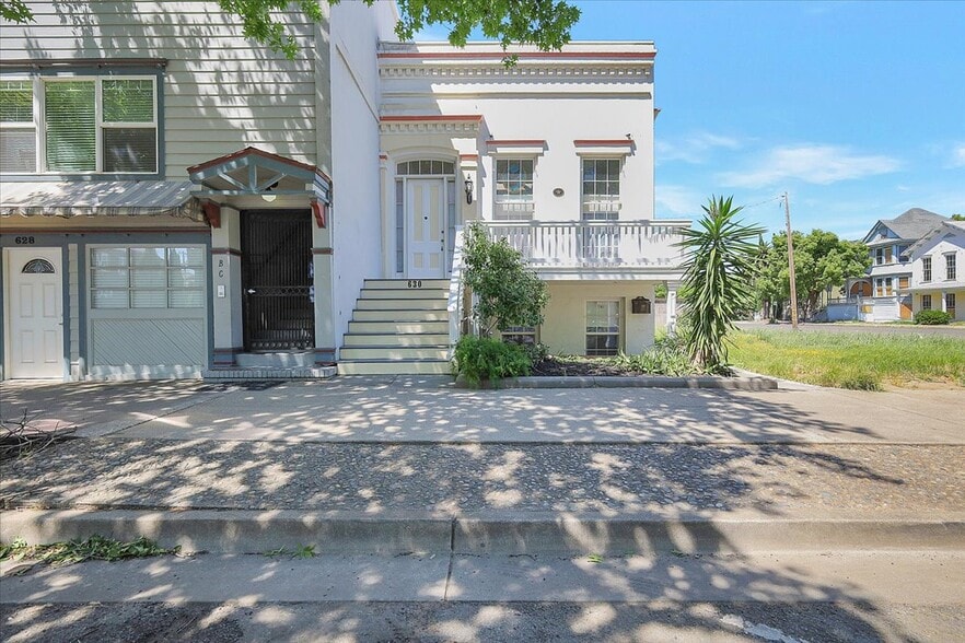 Primary Photo Of 630 D St, Marysville Apartments For Sale
