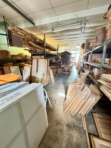 More Photos Of 305 Main St, Shirley Storefront For Sale