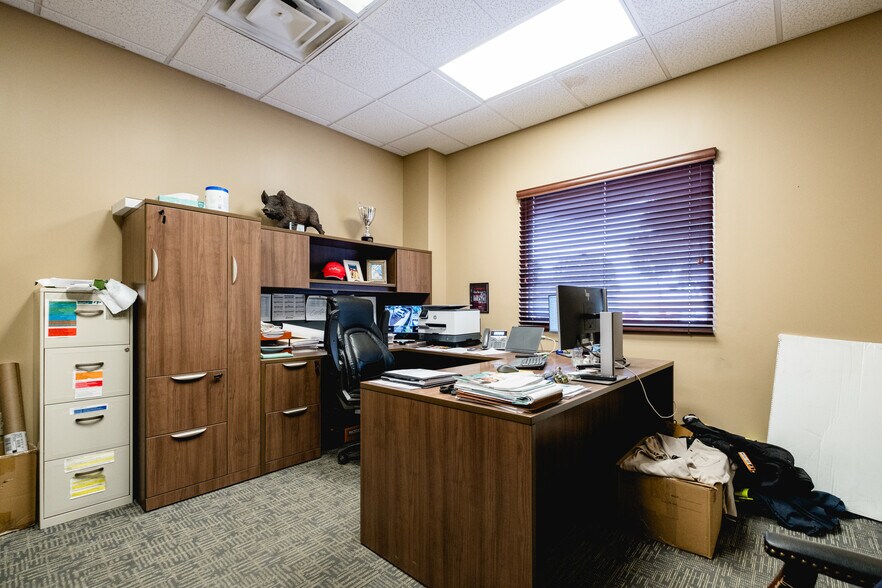 More Photos Of 201 Murphy Dr, Maumelle Research And Development For Lease