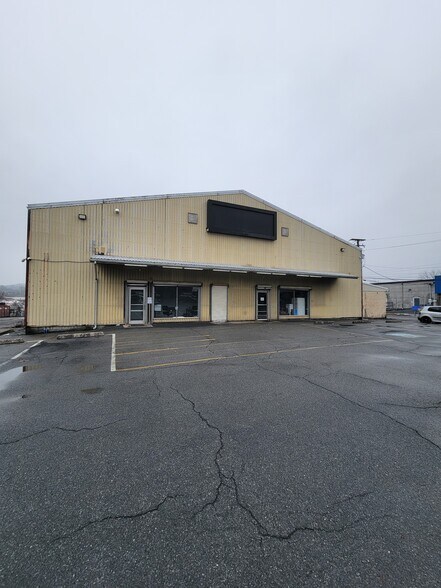 More Photos Of 808 N Ellsworth St, Allentown Warehouse For Sale
