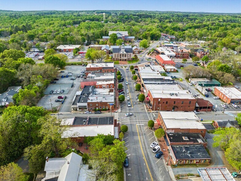 More Photos Of 119 Hillsboro St, Pittsboro Office For Sale