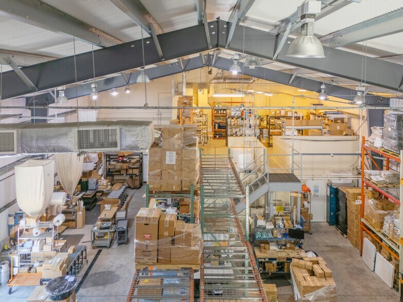 More Photos Of 1500 Desoto Rd, Sarasota Warehouse For Sale